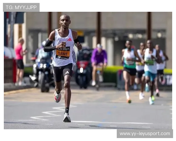 伦敦马拉松迎来迎来新纪录选手，现场气氛空前高涨，伦敦马拉松2021视频